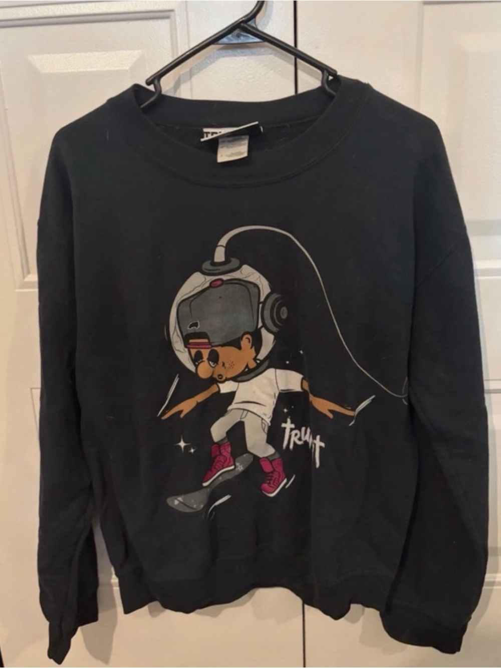 Trukfit Black Sweatshirt with Multicolor Cartoon Graphic